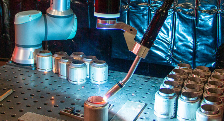 Learn how collaborative robots bring value to manufacturing in webinar